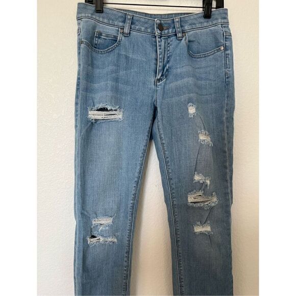 Two by Vince Camuto Distressed Ankle Jeans - Picture 2 of 7